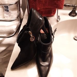 Ralph Lauren Pumps 2.5 inches (New - Never Worn)